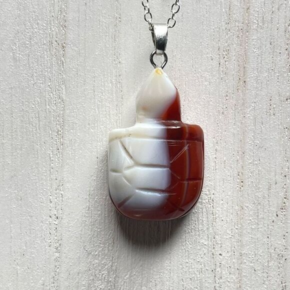 Carnelian banded agate turtle carving pendant necklace silver plated crystal - Picture 5 of 8